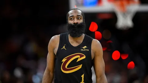 大乐透期号专家推荐：质合分析前区十码及致敬奥斯梅恩母亲球迷T